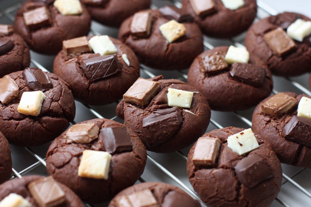 Chocolate Fudge Cookies cooling on a wire rack