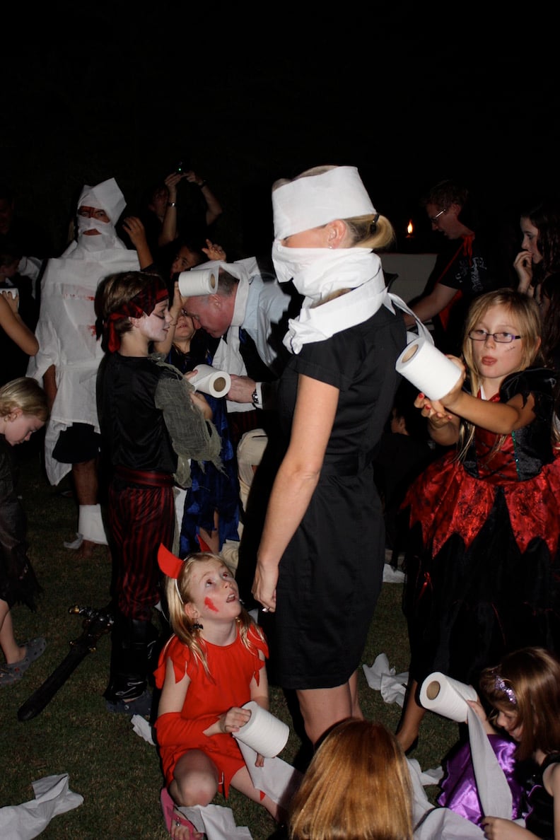 No fuss Halloween party - the mummy game
