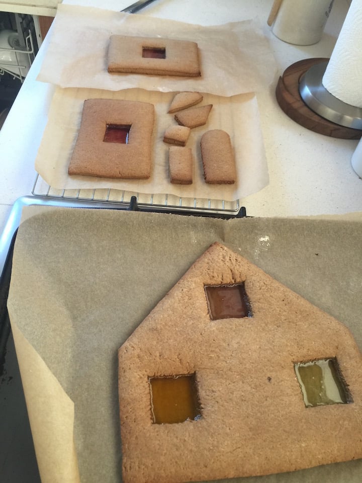 Making a gingerbread house - the pieces