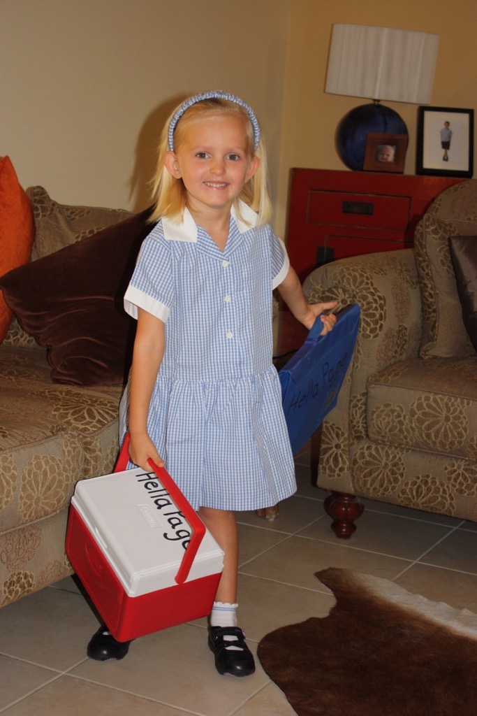 https://marmaladeandme.com/wp-content/uploads/2021/08/Hella-first-day-at-school-with-lunchbox.jpg