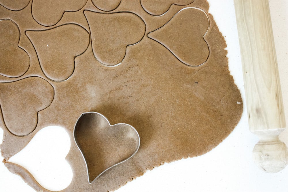 Gingerbread Hearts cutting out